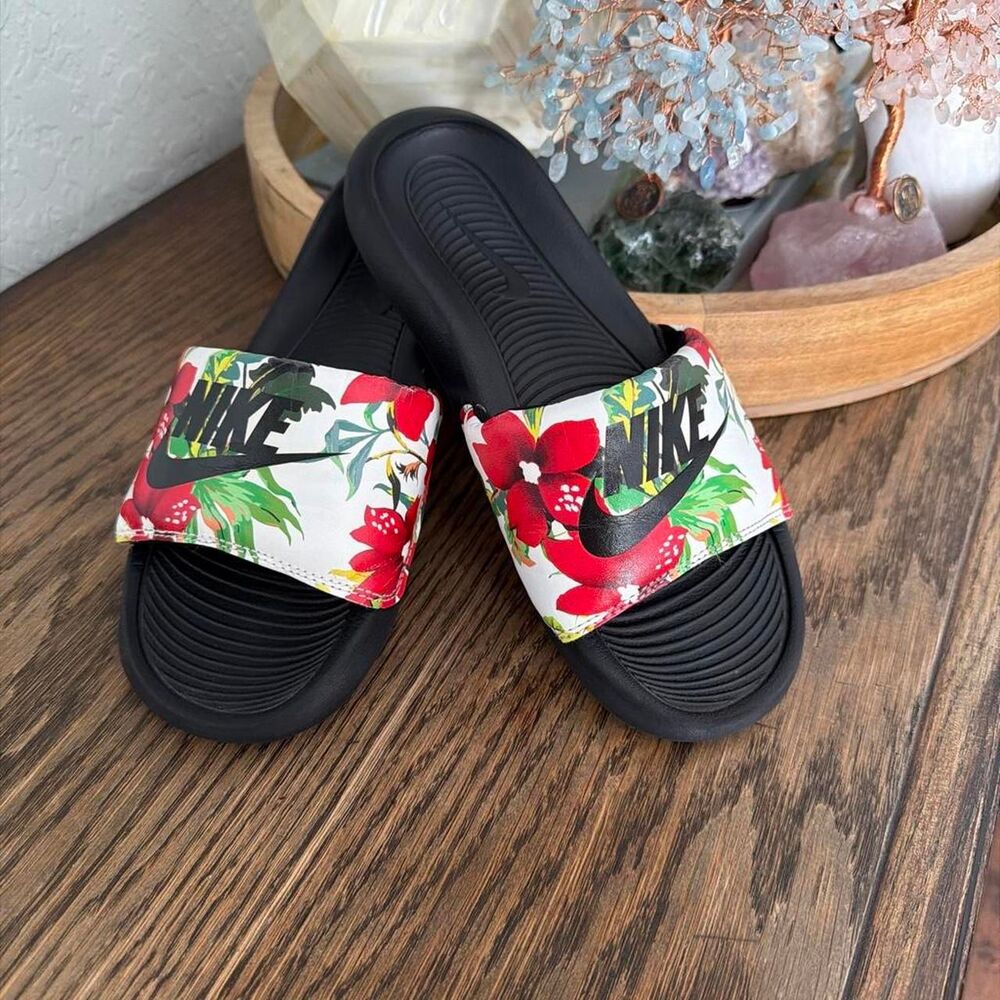 Nike Women's multi Slides - Picture 1 of 1